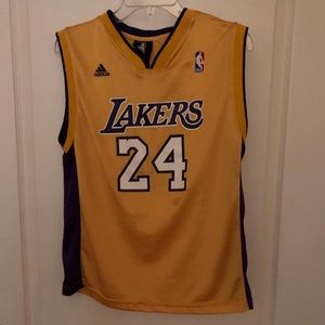 COPY - Lakers top